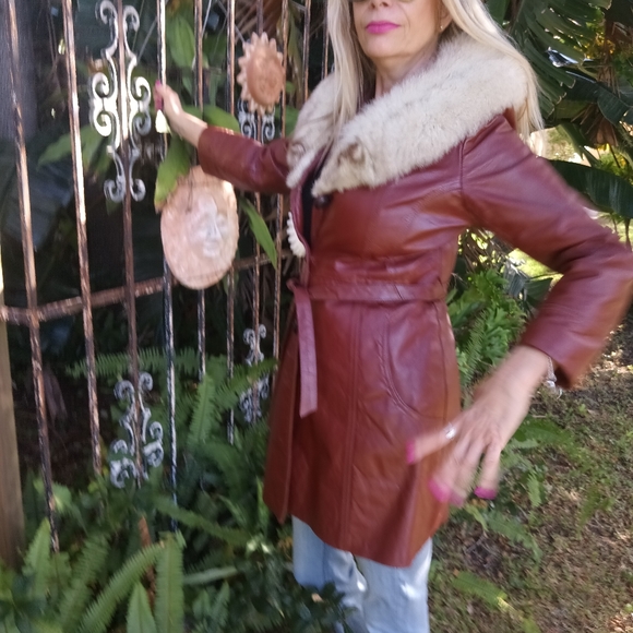 70s vintage Leather Fox trimmed Jacket Small - Picture 7 of 11